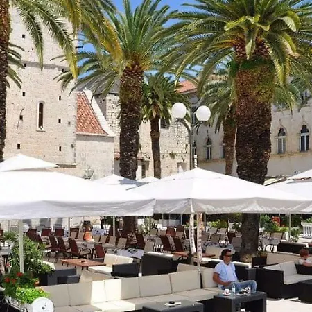 More * Trogir